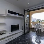 Castle Harbour 2 Bed Duplex