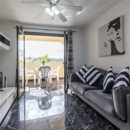 Castle Harbour 2 Bed Duplex Los Cristianos (Tenerife)
